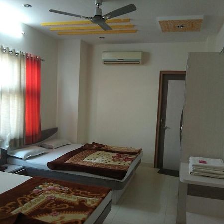 Hotel Sudarshan Nāthdwāra Dış mekan fotoğraf