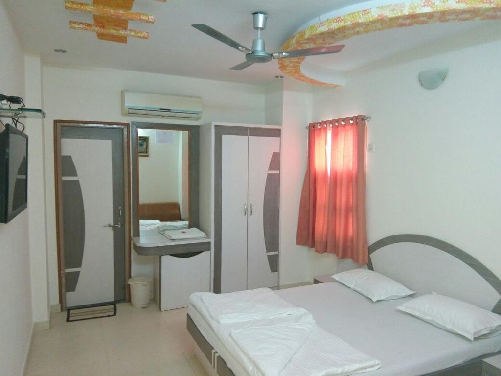 Hotel Sudarshan Nāthdwāra Dış mekan fotoğraf
