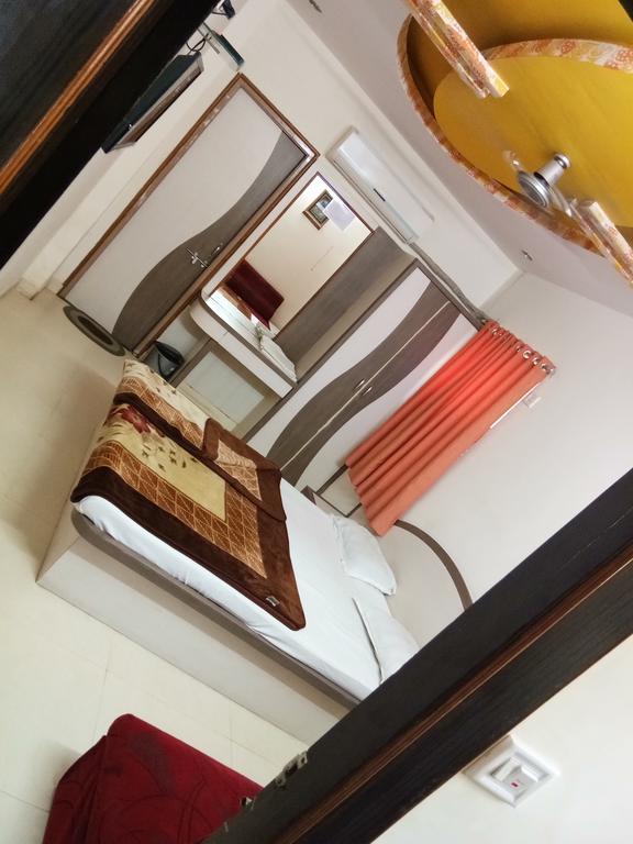 Hotel Sudarshan Nāthdwāra Dış mekan fotoğraf