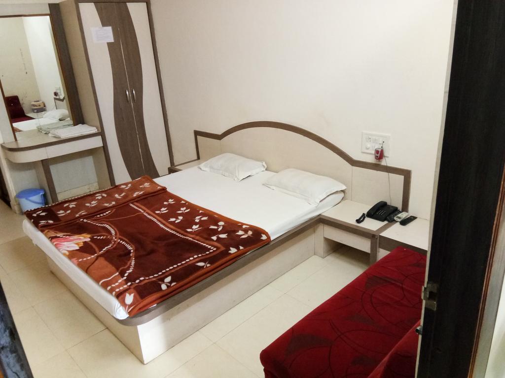 Hotel Sudarshan Nāthdwāra Dış mekan fotoğraf